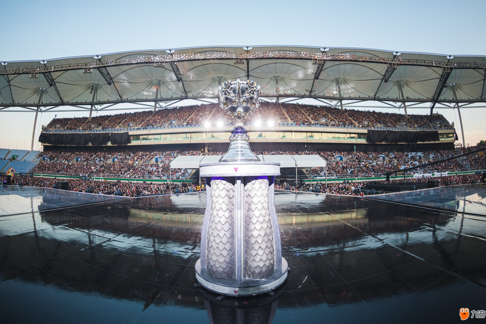 DOTA2 ESL ONE德国站落幕，Liquid成功捧杯，iNSaNiA赢得MVP奔驰